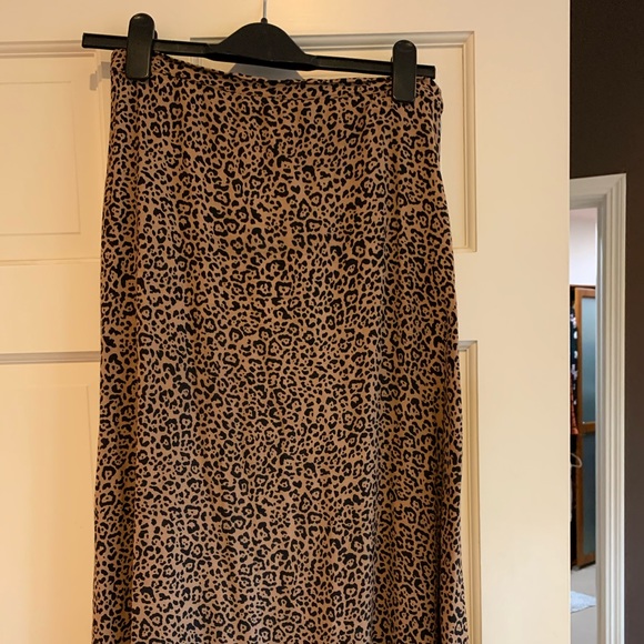 Reformation Dresses & Skirts - Reformation Bea Skirt Leopard Print